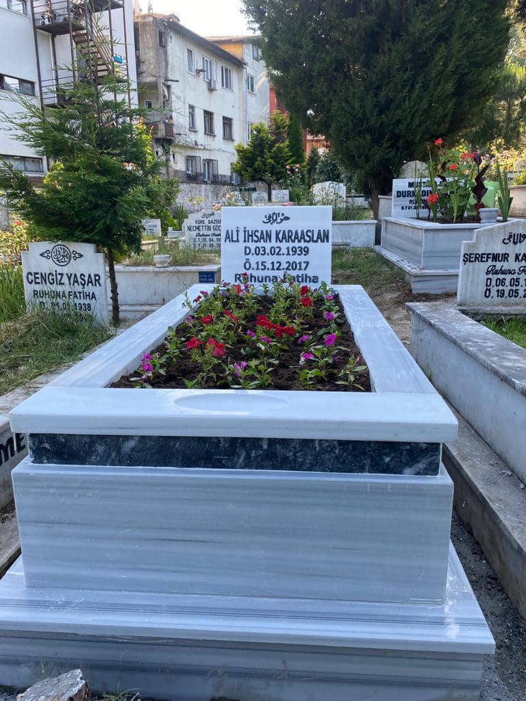 MM019- Siyah Beyaz Kalın Granit Mezar